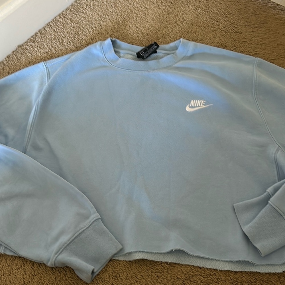 Blue cropped Nike crewneck